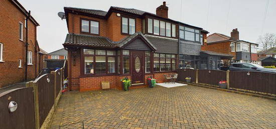 4 bedroom semi-detached house for sale