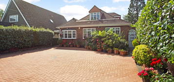 3 bed detached house for sale