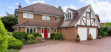 5 bed detached house for sale