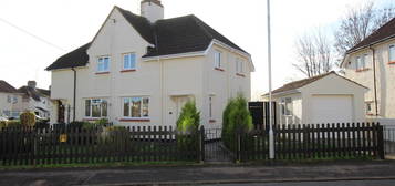 3 bed semi-detached house for sale