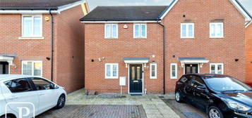 3 bedroom semi-detached house for sale