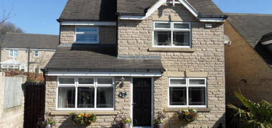 Detached house for sale in Greencroft Close, Idle, Bradford BD10