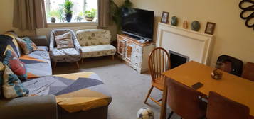 2 bed flat to rent