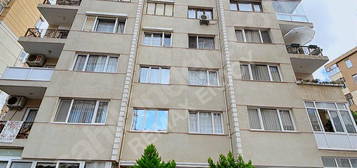 Remax Enjoy'dan Yalı Mahallesi'nde Güvenlikli Sitede Satılık 3+1