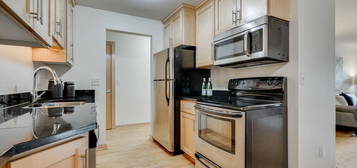 311 Kenwood Apartments | Spacious 1-Bedroom Apartments, Minneapolis, MN 55403