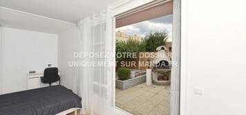 Location appartement 4 pièces 10 m²