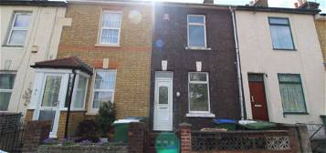 Terraced house to rent in Crescent Road, Erith, Kent DA8