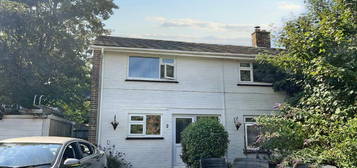 3 bedroom semi-detached house