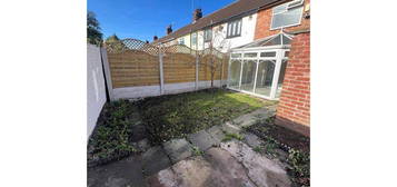 3 bed end terrace house to rent