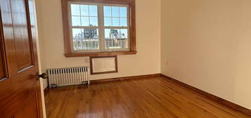 89 Diamond St #4H, Brooklyn, NY 11222