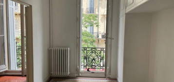 Appartement  à louer, 4 pièces, 3 chambres, 92 m²