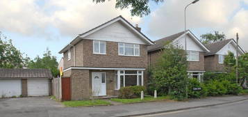 3 bed semi-detached house to rent