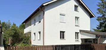 Großzügige 3-Zimmer Wohnung mit Garten
