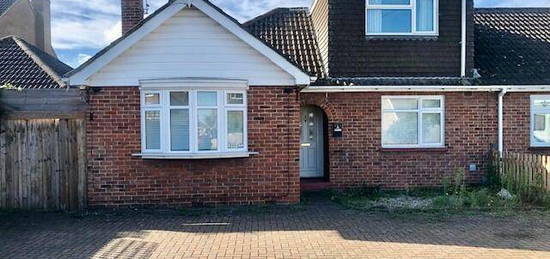 3 bedroom semi-detached house