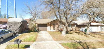 7611 Old Spanish Trl, Live Oak, TX 78233