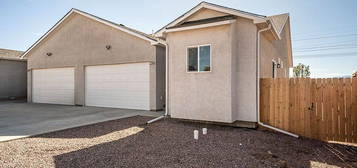 250 W Elbow Dr, Pueblo, CO 81007