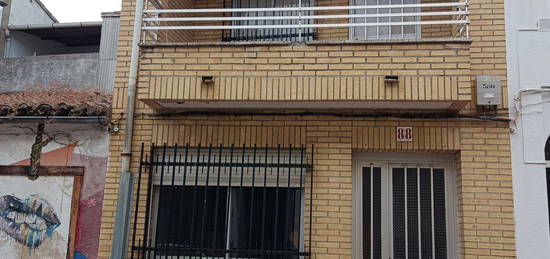 Chalet adosado en venta en calle Pedro Ávila, 88