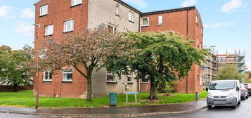 2 bed maisonette for sale