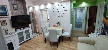 Belső két szintes nagy lakás Nagykanizsán eladó