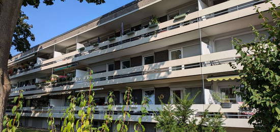 + Düsseldorf-Heerdt + 3-Zimmerwohnung + Balkon +  Kellerraum + ca. 76m² +