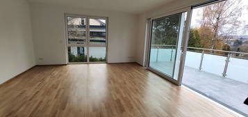 Moderne Wohnung 3 ZKB mit EBK + Terrasse + Tiefgaragenstellplatz