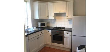 Flat to rent in Sulivan Court, London SW6