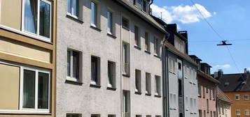 Gemütliche Dachgeschosswohnung in zentraler Lage & Blick ins Tal