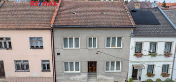 Prodej  rodinného domu 206 m², pozemek 433 m²