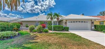 1567 Waterford Dr, Venice, FL 34292