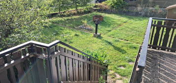 Doppelhaushälfte mit neuer Küche, Kamin, Terrasse und groß.Garten