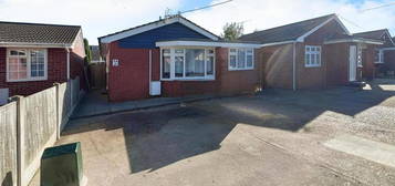 2 bedroom detached bungalow to rent