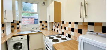 4 bedroom terraced house