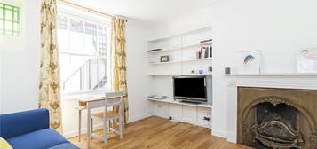 Flat to rent in Aylesford Street, Pimlico SW1V