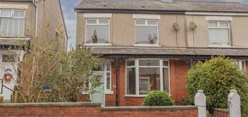 3 bed semi-detached house for sale