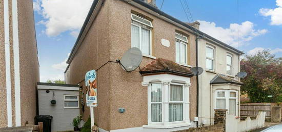 4 bedroom semi-detached house for sale