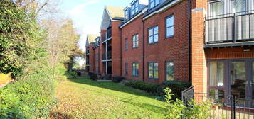 Flat to rent in Goodes Court, Royston SG8