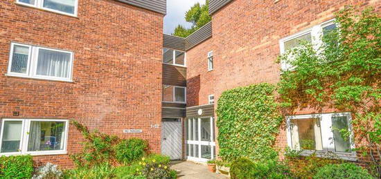 Flat for sale in Mount Felix, Walton-On-Thames KT12