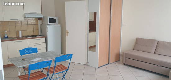 Beau studio meublé à Grenoble 24m²