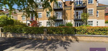 Flat to rent in Holders Hill Road, Mill Hill NW7