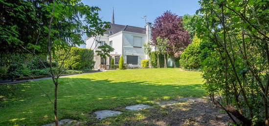 Maison  à vendre, 8 pièces, 5 chambres, 231 m²