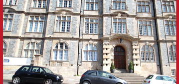 Flat to rent in Shire Hall, Pentonville, Newport NP20