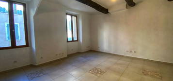 Appartement  à louer, 3 pièces, 2 chambres, 52 m²