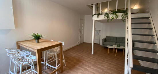 Studio meublé  à louer, 1 pièce, 19 m², Étage 1/0