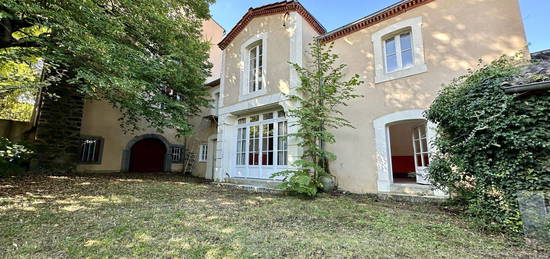 À Vendre :Élégante Maison de Caractère Proche de Clermont-Fe