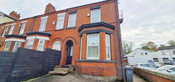 4 bedroom end of terrace house for sale