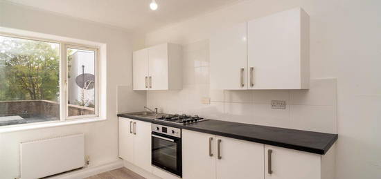 Flat for sale in Shenley Road, Borehamwood WD6