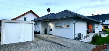 Freundlicher 3-Zimmer-Bungalow mit EBK in Pforzen