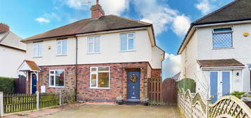 3 bed semi-detached house for sale