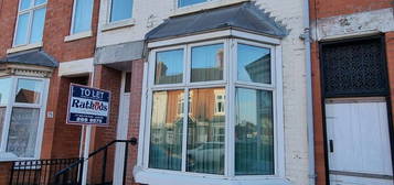 3 bed terraced house to rent