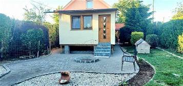 Eladó családi ház, Sopronban 59.9 M Ft, 2 szobás